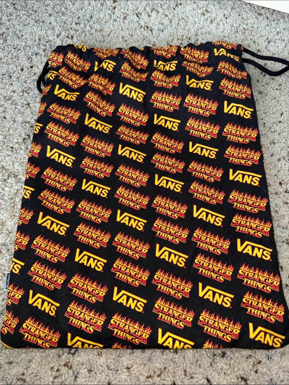 Custom Vans Stranger Things - Picture 11 of 11
